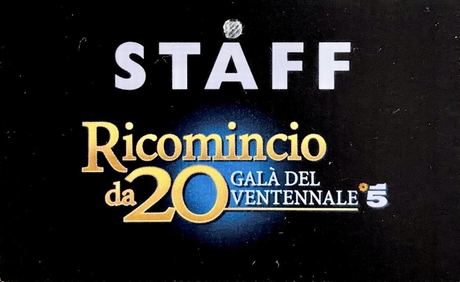 Mediaset, «Ricomincio da 20»: badge staff, Forum di Assago, 2000